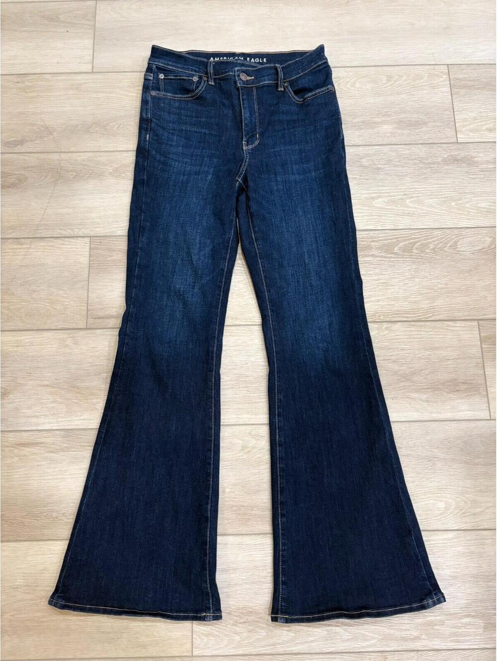 American Eagle Super High-Rise Flared Stretch Denim Jeans Dark Wash Size 6